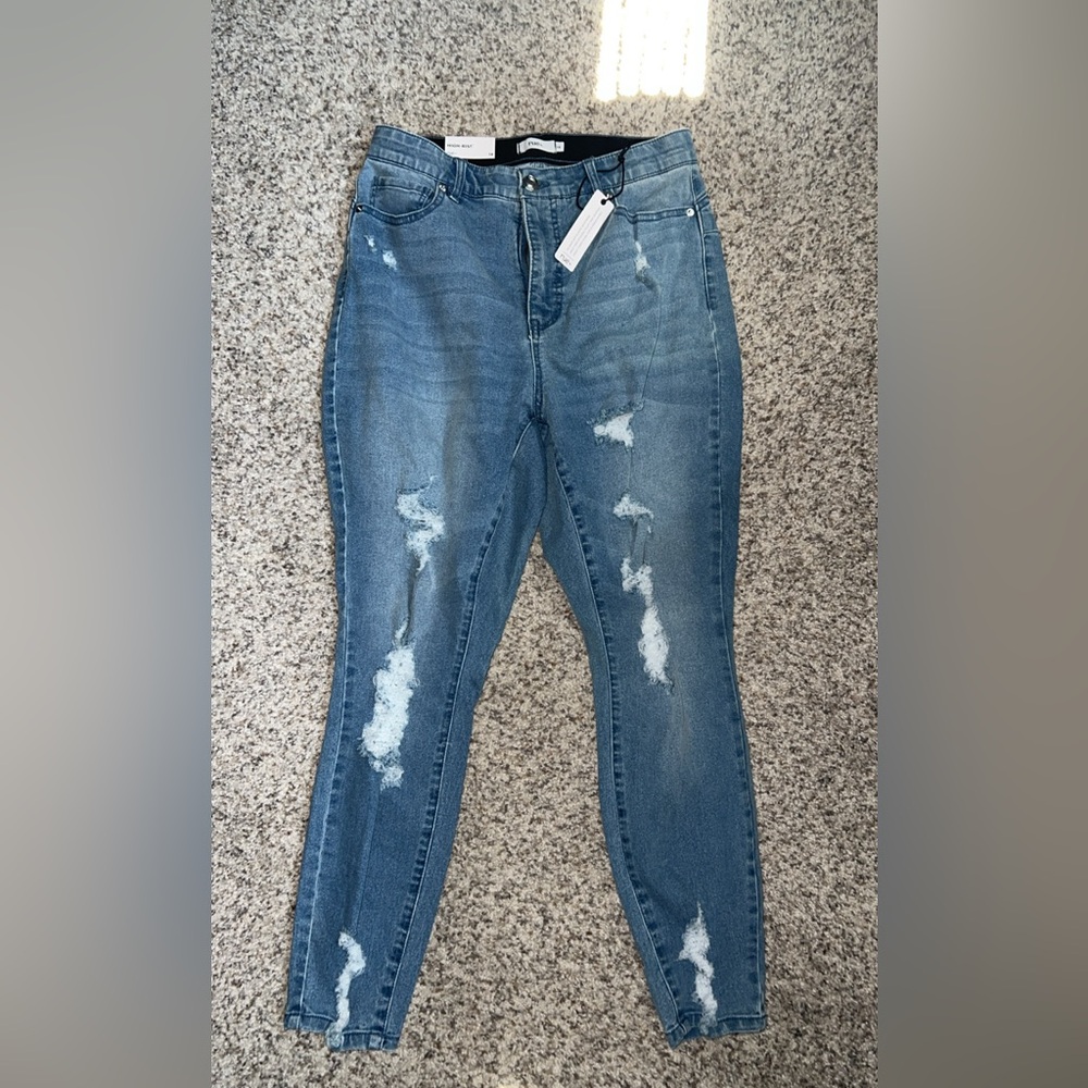 Rue 21 high waist Women's Blue Distressed Jeans
